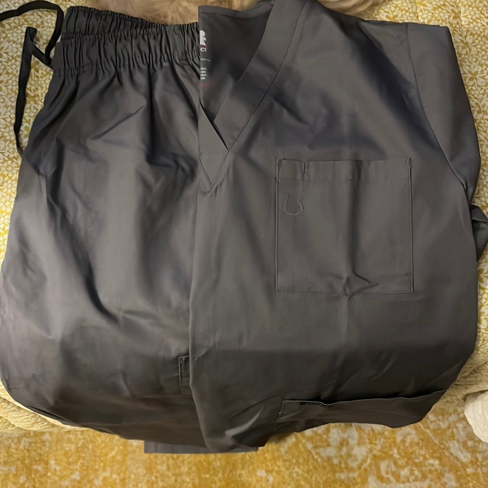 Dagacci scrub set grey